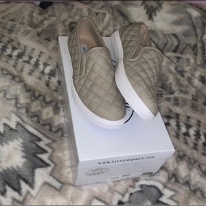 Steve Madden slip on shoes